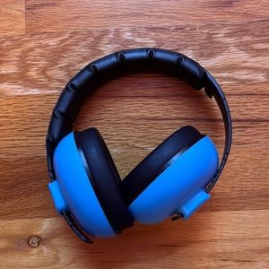 Baby noise canceling head phones